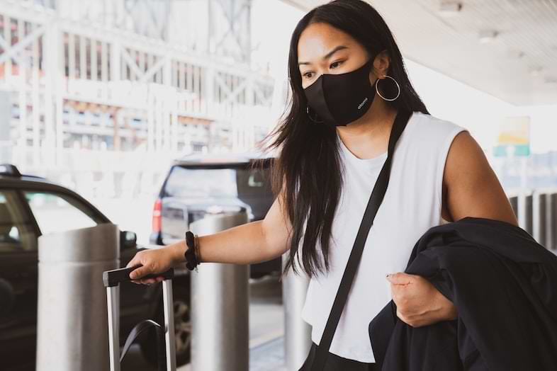 Mascherina in aeroporto